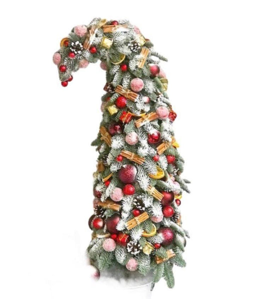 Cinnamon Christmas Tree Arrangement: A Festive Delight for Senses and Decor
